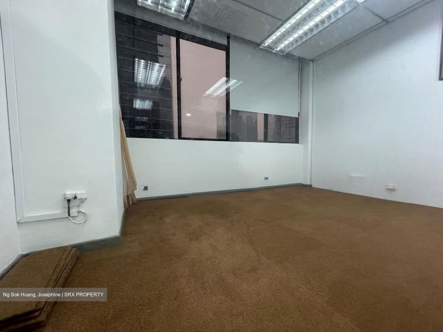 International Plaza (D2), Office #633715961